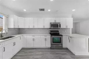 6820 Park St, Hollywood, FL 33024 - Photo 17