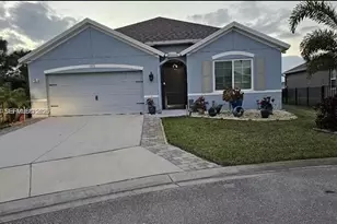 2271 SW Arlington Dr SW, Vero Beach, FL 32968 - Photo 1