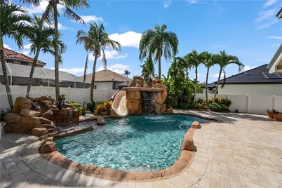 612 SW 179th Ave, Pembroke Pines, FL 33029 - Photo 41
