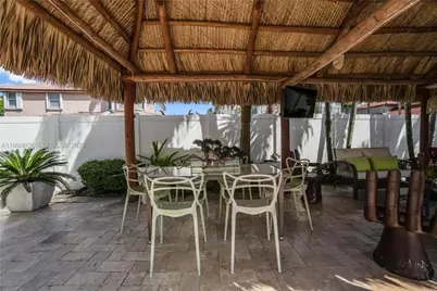 612 SW 179th Ave, Pembroke Pines, FL 33029 - Photo 47