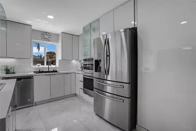 612 SW 179th Ave, Pembroke Pines, FL 33029 - Photo 9