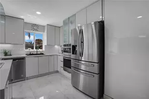 612 SW 179th Ave, Pembroke Pines, FL 33029 - Photo 9