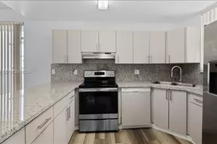 8625 SW 152nd Ave, Miami, FL 33193 - Photo 9