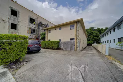 427 SW 6th St #4, Miami, FL 33130 - Photo 13