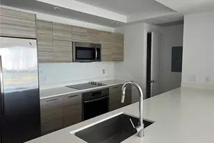 121 NE 34th St, Miami, FL 33137 - Photo 35