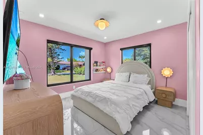 8820 SW 182nd Ter, Palmetto Bay, FL 33157 - Photo 13