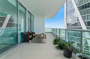 900 Biscayne Blvd, Miami, FL 33132 - Photo 1