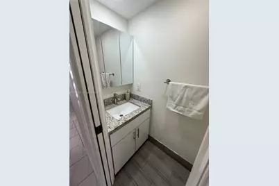 5420 W 26th Ave #B-9, Hialeah, FL 33016 - Photo 7