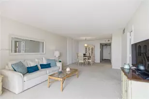 555 NW 4th Ave, Boca Raton, FL 33432 - Photo 15