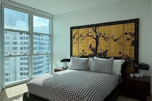 300 South Pointe Dr, Miami Beach, FL 33139 - Photo 13