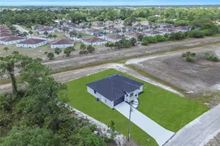 6045 Kumquat Cir, Labelle, FL 33935 - Photo 5