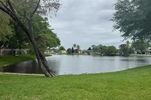 1761 96th Te, Pembroke Pines, FL 33024 - Photo 25