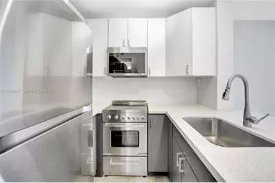 7241 Miami Lakes Dr #D14, Miami Lakes, FL 33014 - Photo 11