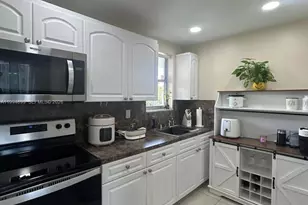 1700 NE 191st St, Miami, FL 33179 - Photo 7