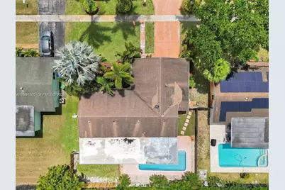 10961 NW 16th Ct, Pembroke Pines, FL 33026 - Photo 3