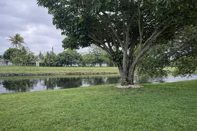 6582 NW 1st St, Margate, FL 33063 - Photo 7