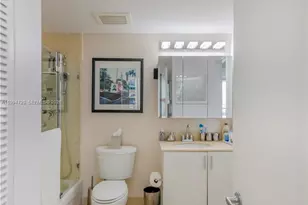 1750 N Bayshore Dr, Miami, FL 33132 - Photo 13