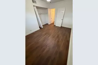 109 SW 1st Ave, Hallandale Beach, FL 33009 - Photo 13