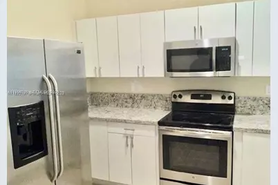 1656 SE 29th Ct #107, Homestead, FL 33035 - Photo 9