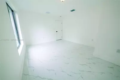 1112 NW 81st St, Miami, FL 33150 - Photo 27
