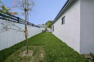 1112 NW 81st St., Miami, FL 33150 - Photo 5