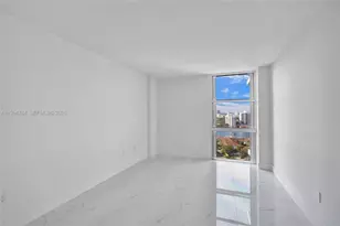 3625 N Country Club Dr, Aventura, FL 33180 - Photo 23