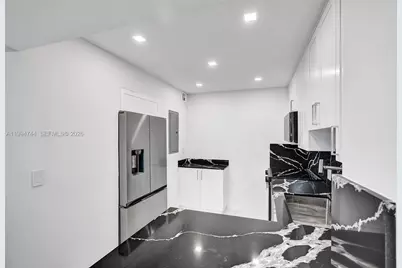 3625 N Country Club Dr #2310, Aventura, FL 33180 - Photo 7