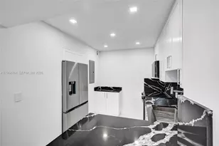 3625 N Country Club Dr, Aventura, FL 33180 - Photo 7