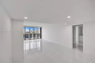 3625 N Country Club Dr, Aventura, FL 33180 - Photo 41