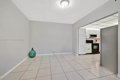 2700 S University Dr #3C, Davie, FL 33328 - Photo 11