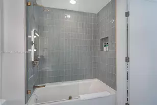 159 NE 6, Miami, FL 33132 - Photo 27