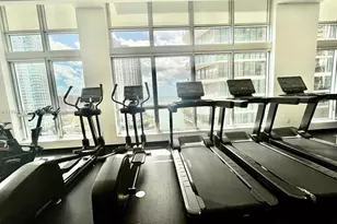 300 S Biscayne Blvd, Miami, FL 33131 - Photo 25