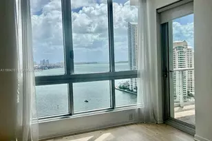 300 S Biscayne Blvd, Miami, FL 33131 - Photo 9