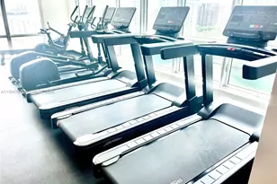 300 S Biscayne Blvd, Miami, FL 33131 - Photo 29