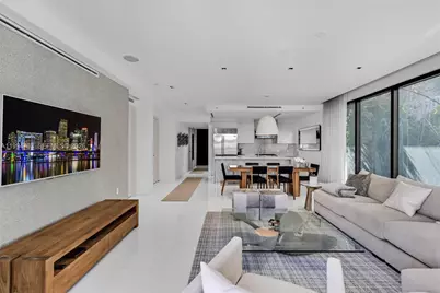 350 Meridian Ave #202, Miami Beach, FL 33139 - Photo 11