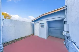 330 NW 25th Ave, Miami, FL 33125 - Photo 13