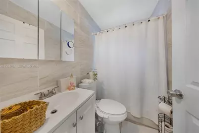 330 NW 25th Ave, Miami, FL 33125 - Photo 15