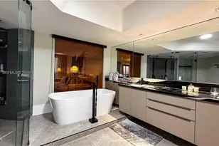 2000 Island Blvd, Aventura, FL 33160 - Photo 9