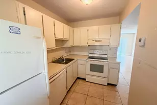 109 Gardens Dr, Pompano Beach, FL 33069 - Photo 1