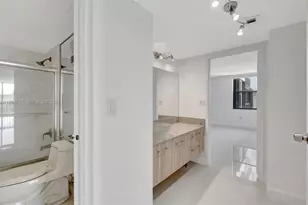 2333 Brickell Ave, Miami, FL 33129 - Photo 23