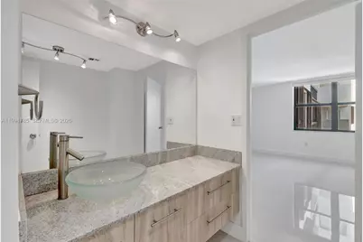 2333 Brickell Ave #305, Miami, FL 33129 - Photo 25