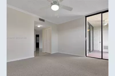 10501 W Broward Blvd #408, Plantation, FL 33324 - Photo 11