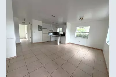 14140 NE 2 Ct #4, Miami, FL 33161 - Photo 1