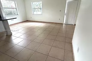 14140 NE 2nd Ct, Miami, FL 33161 - Photo 3