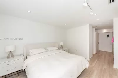 255 Galen Dr #2I, Key Biscayne, FL 33149 - Photo 13