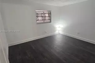 6055 W 19th, Hialeah, FL 33012 - Photo 9