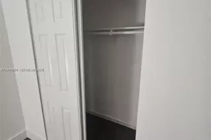 6055 W 19th, Hialeah, FL 33012 - Photo 11