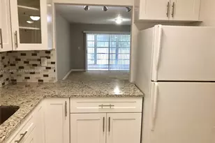 5530 N Lakewood Cir N, Margate, FL 33063 - Photo 3