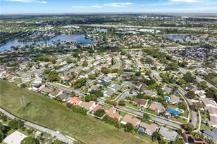 1110 Cedar Creek Way, Davie, FL 33325 - Photo 35