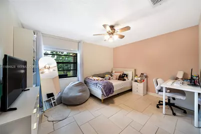 1110 Cedar Creek Way, Davie, FL 33325 - Photo 23